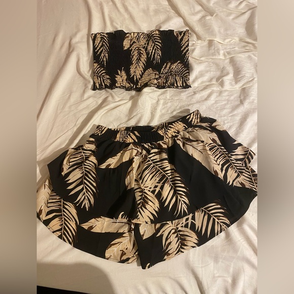 Two piece outfit - Picture 2 of 3